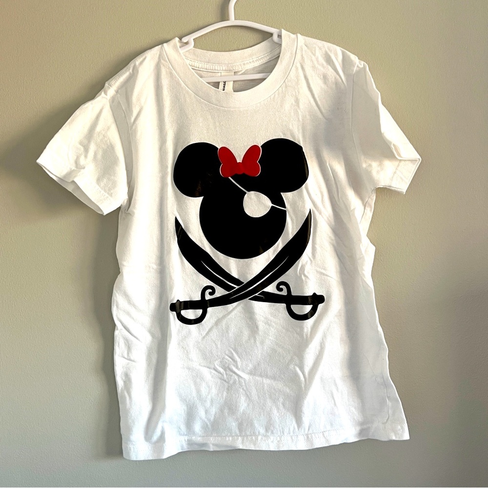 CDisney Minnie Mouse Pirate Tee